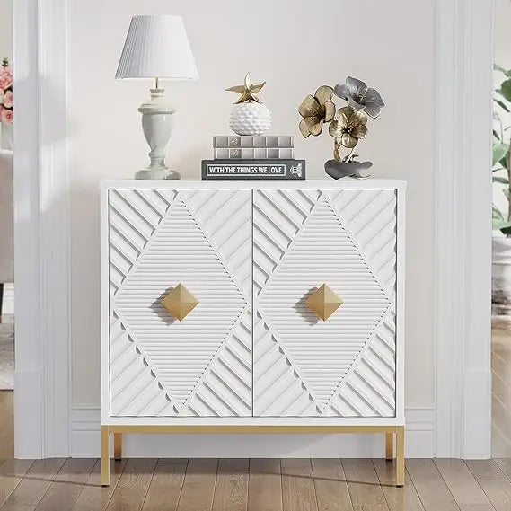 Modurea – Skænk i Træ med Udskårne Låger & Justerbare Hylder i Retro Mid-Century Design