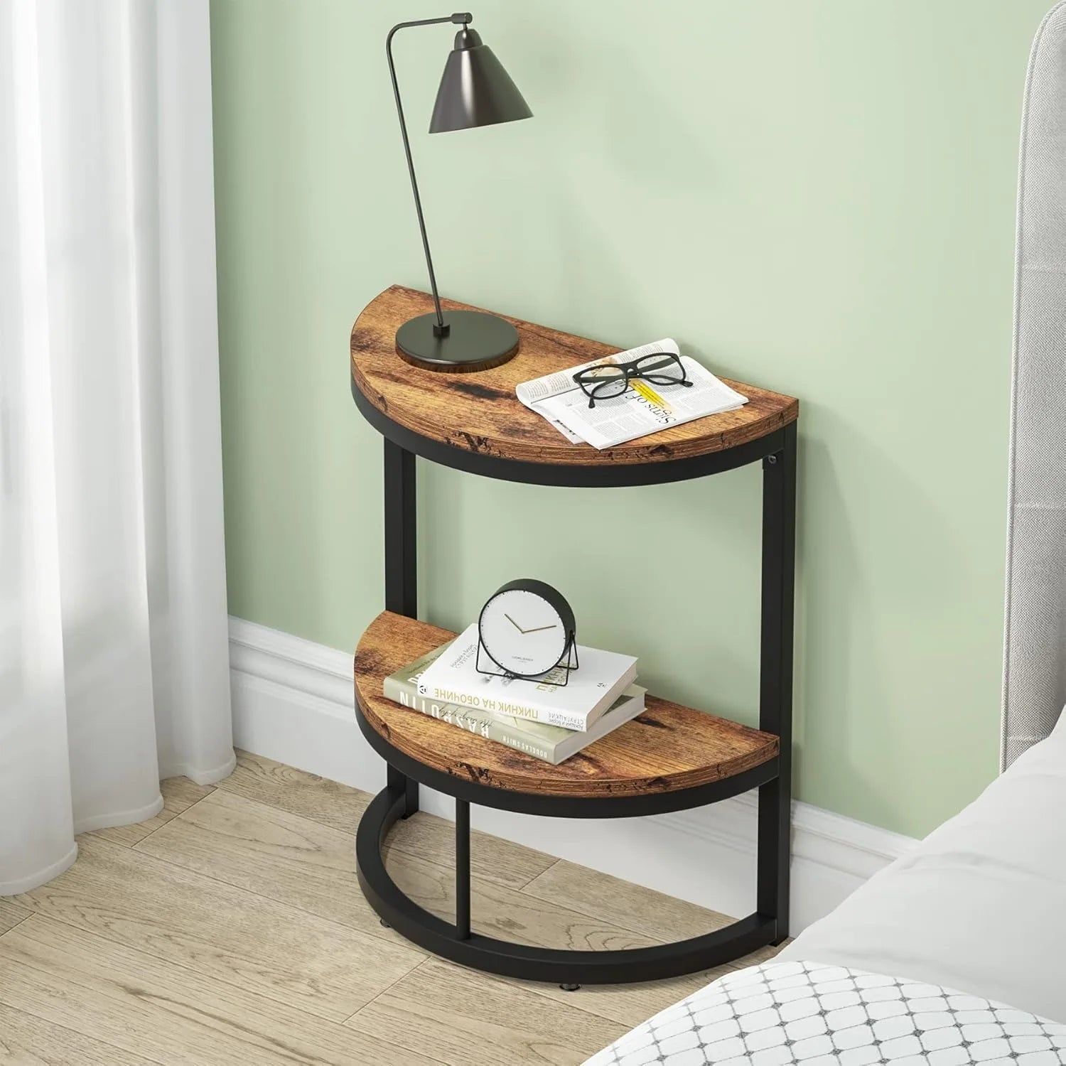 Halvra – Halvcirkelformet Sidebord med 2 Hylder & Minimalistisk Trætop
