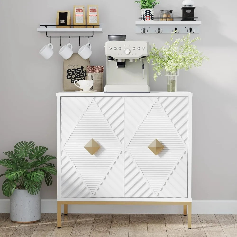 Modurea – Skænk i Træ med Udskårne Låger & Justerbare Hylder i Retro Mid-Century Design