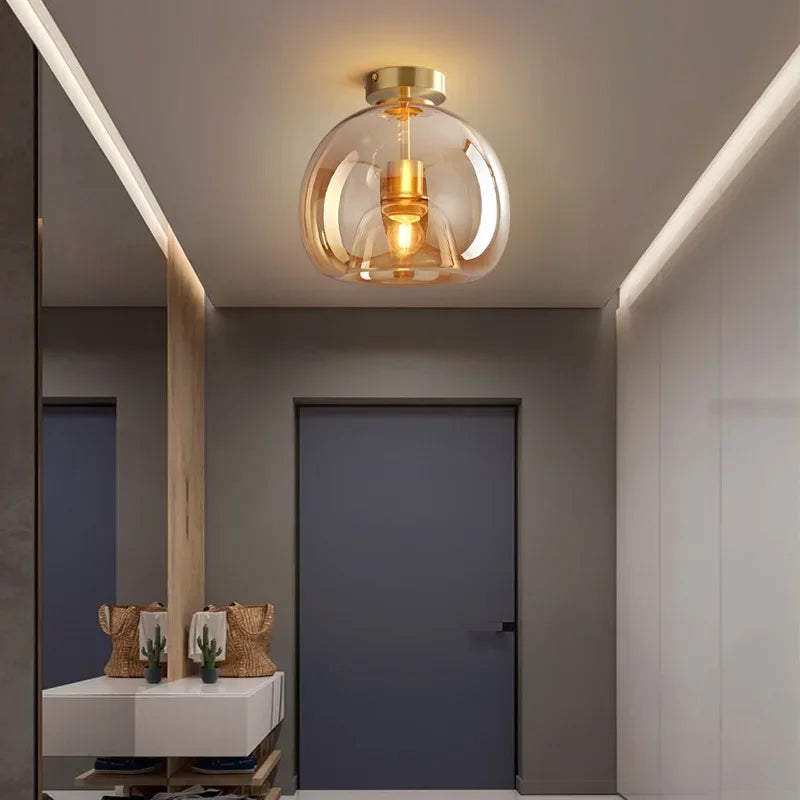 GloLuxe – Minimalistisk Loftlampe med Elegant Nordisk Design