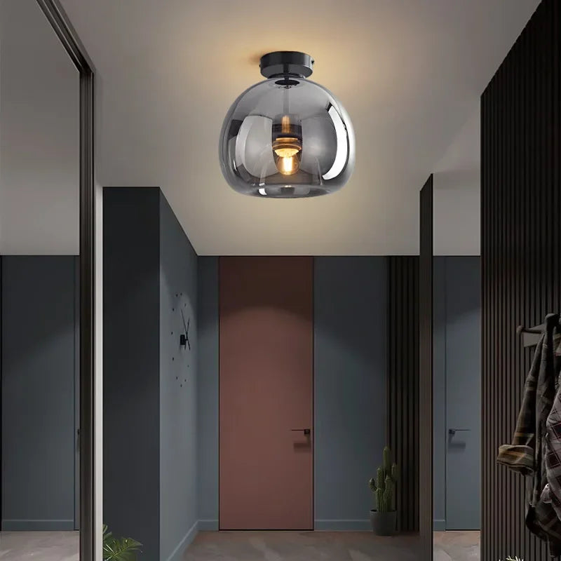 GloLuxe – Minimalistisk Loftlampe med Elegant Nordisk Design